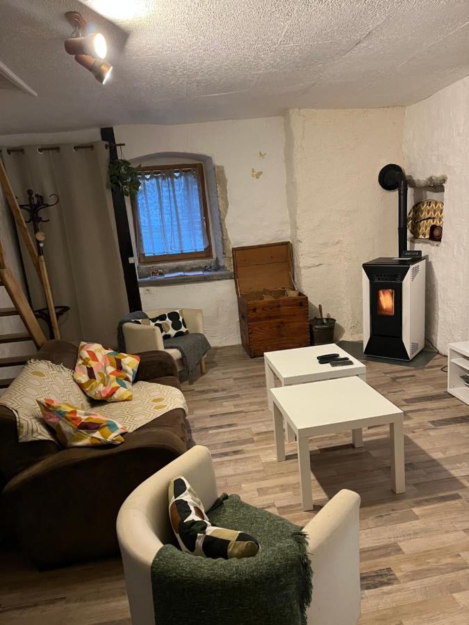 Gite Des Reculees Ladoye-sur-Seille Luaran gambar