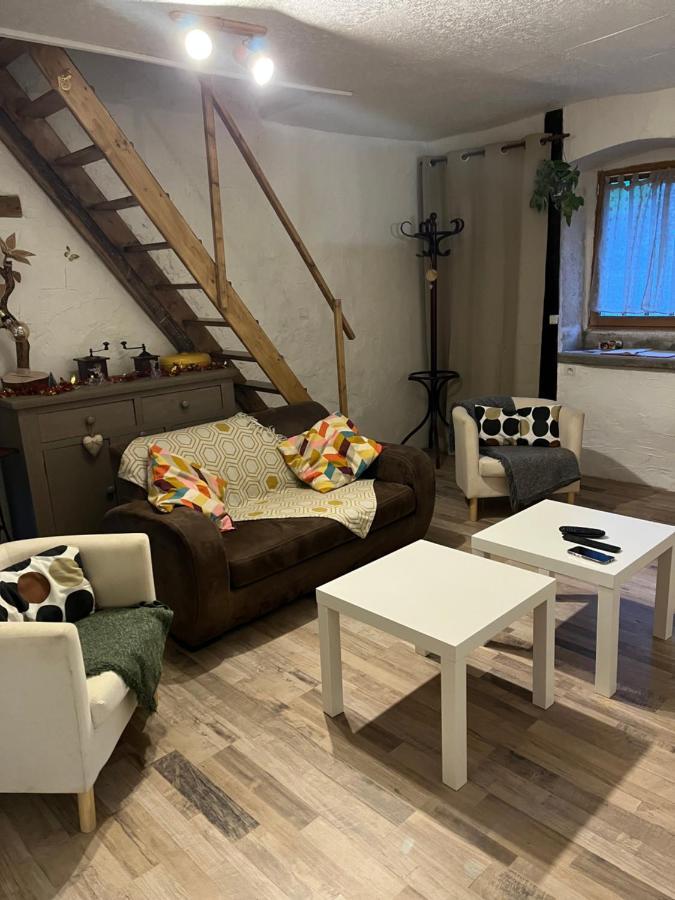 Gite Des Reculees Ladoye-sur-Seille Luaran gambar